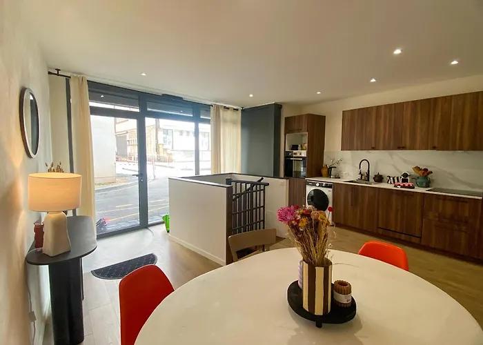 Apartment Grand T3 Dans Le Centre Historique